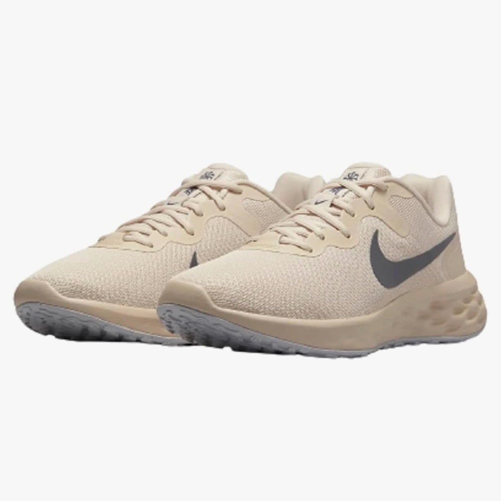 Men’s Nike Size 9, 10.5